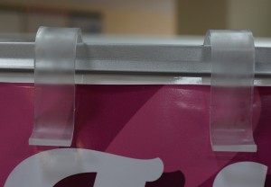 Зажим-крепление для бумаги к флипчарту Пластиковыый зажим - крепление для бумаги. Используется для любых магнитно-маркерных досок.
 